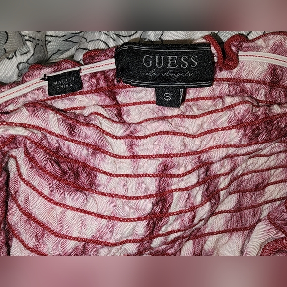 Small Guess Maroon and White Pattern Halter Top with wood pieces - Picture 6 of 7